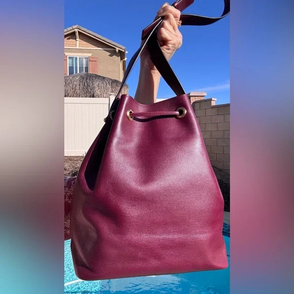 Cartier Vintage Calfskin Bucket bag with card and COA - Picture 4 of 17